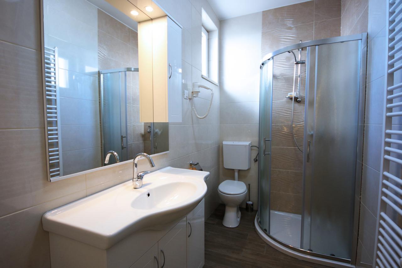 B&B Ave Maria Vrpolje Екстериор снимка