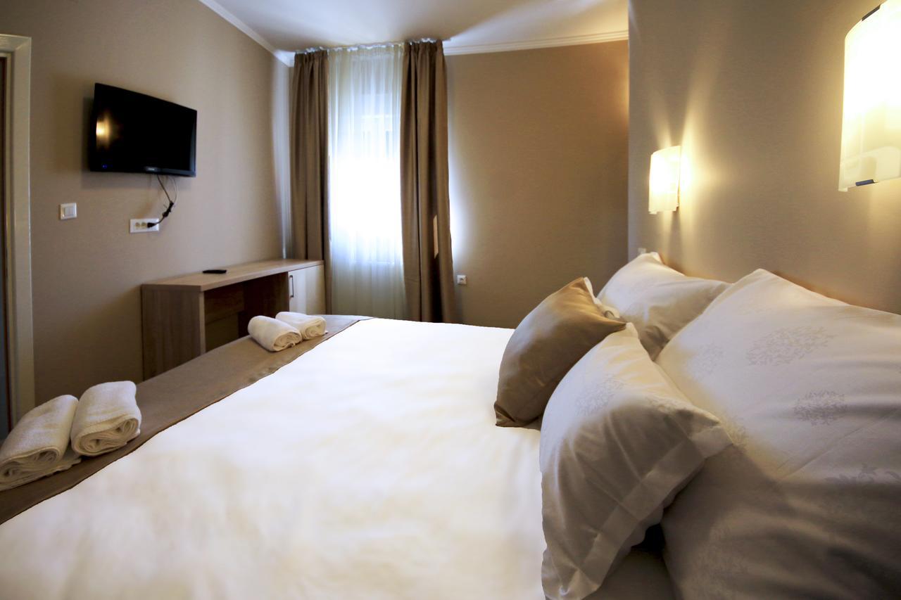 B&B Ave Maria Vrpolje Екстериор снимка