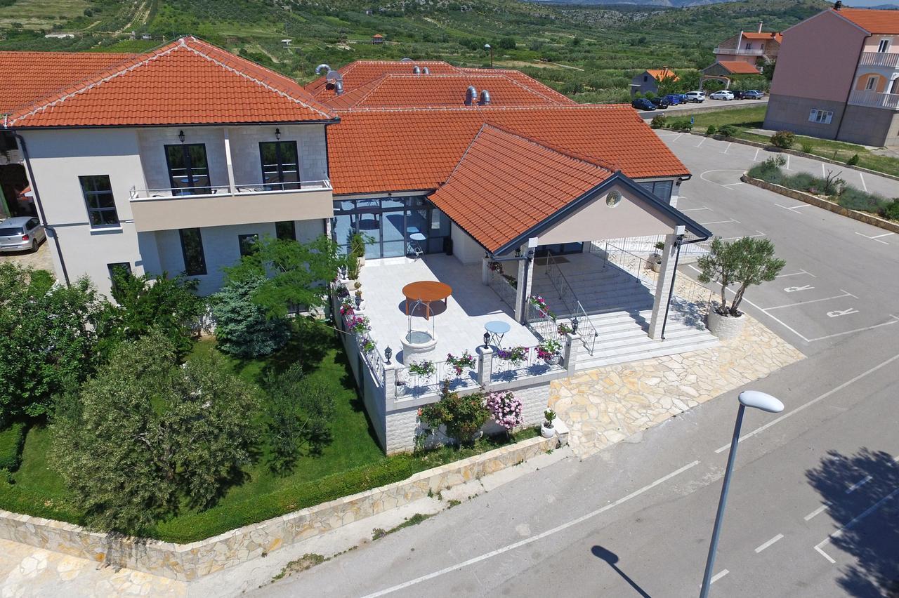 B&B Ave Maria Vrpolje Екстериор снимка