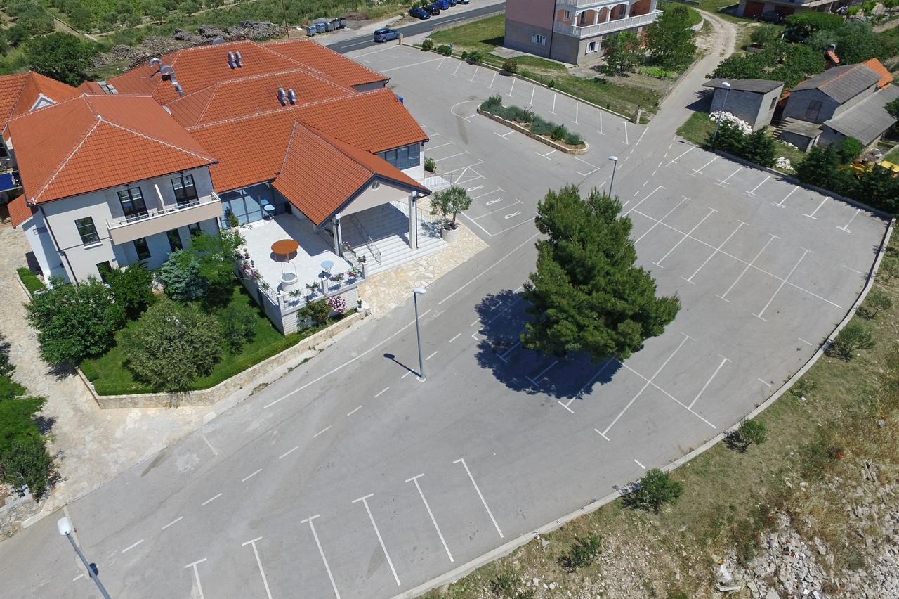 B&B Ave Maria Vrpolje Екстериор снимка
